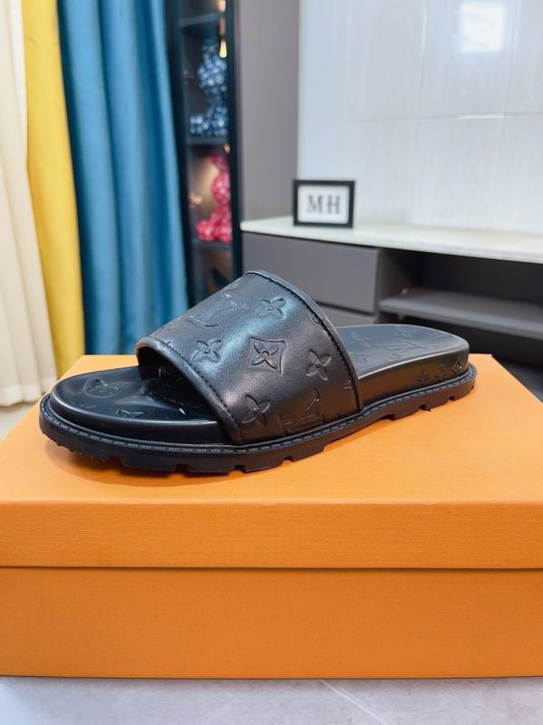Louis Vuitton Slippers Mens ID:20250512-276